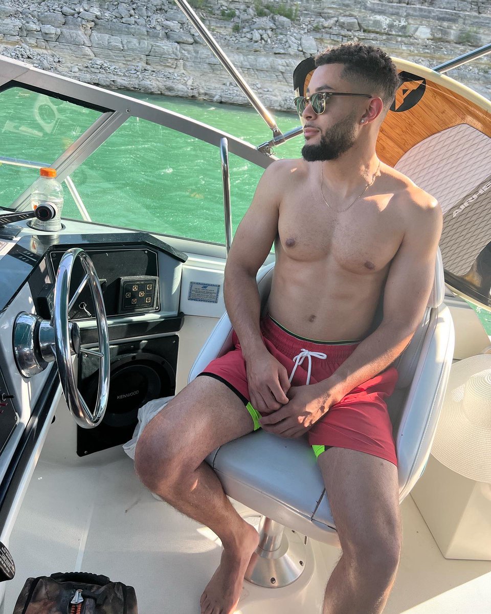 J_Long0811's tweet photo. Let’s set sail🌊 https://t.co/jhUZLCnMBZ