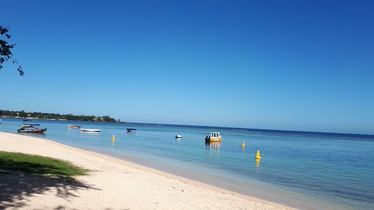 FatPhilippe's tweet photo. Mauritius in the Indian Ocean https://t.co/pY0J6SPBJF