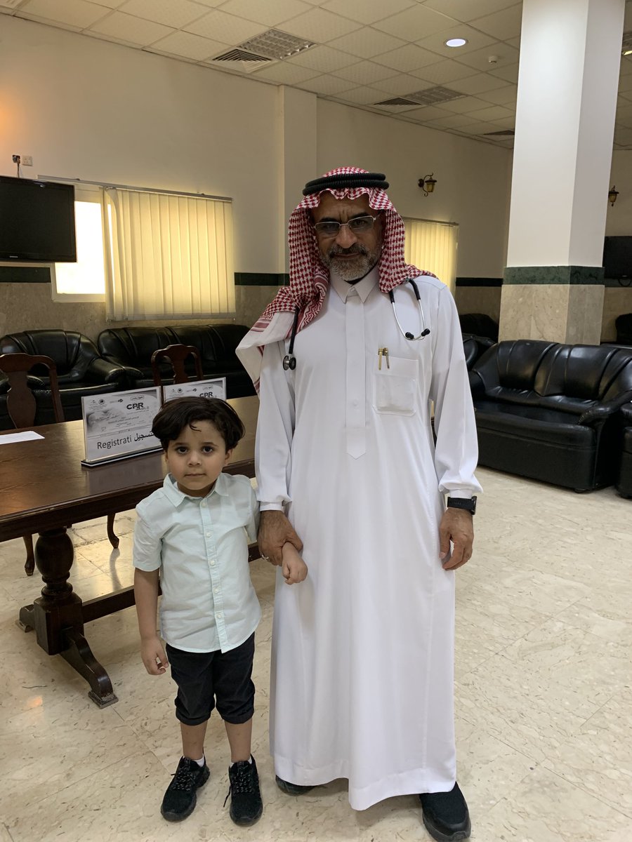 اختتمت مسيرة حياتي الطبية في وزارة الصحة برؤية هذا الطفل الذي قمت بتشخيصه وعلاجه،  في نهاية خدمتي في وزارة الصحة، قبل انتهاء فترة الدوام الرسمي  بساعة، في آخر يوم عمل لي في وزارة الصحة،  الثلاثاء  ٣١ مايو ٢٠٢٢