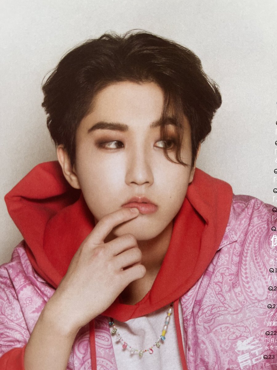 REALSEUNGMlN's tweet photo. GUYS https://t.co/2u8074WCMT