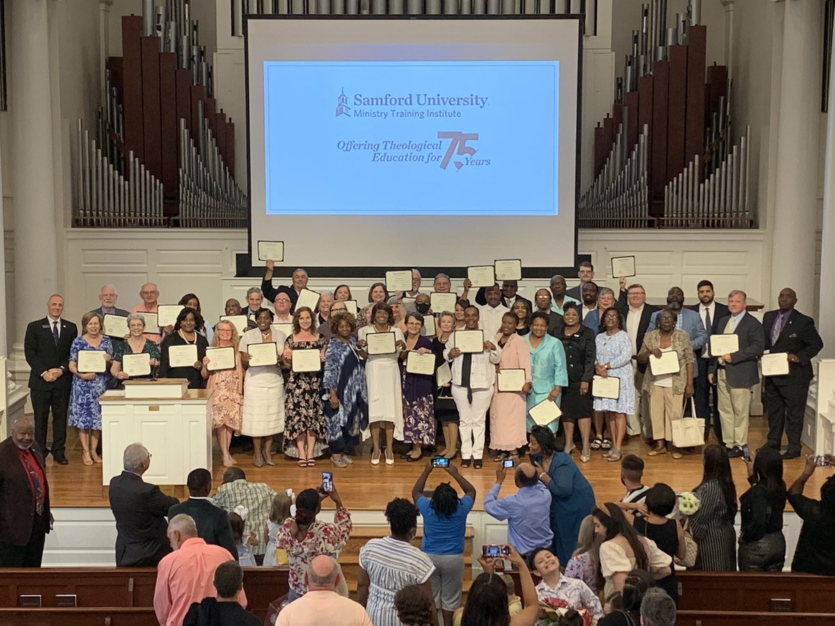 It was a great night of worship, inspiration and celebration. Congrats to our 2022 graduates! You continue to inspire us.