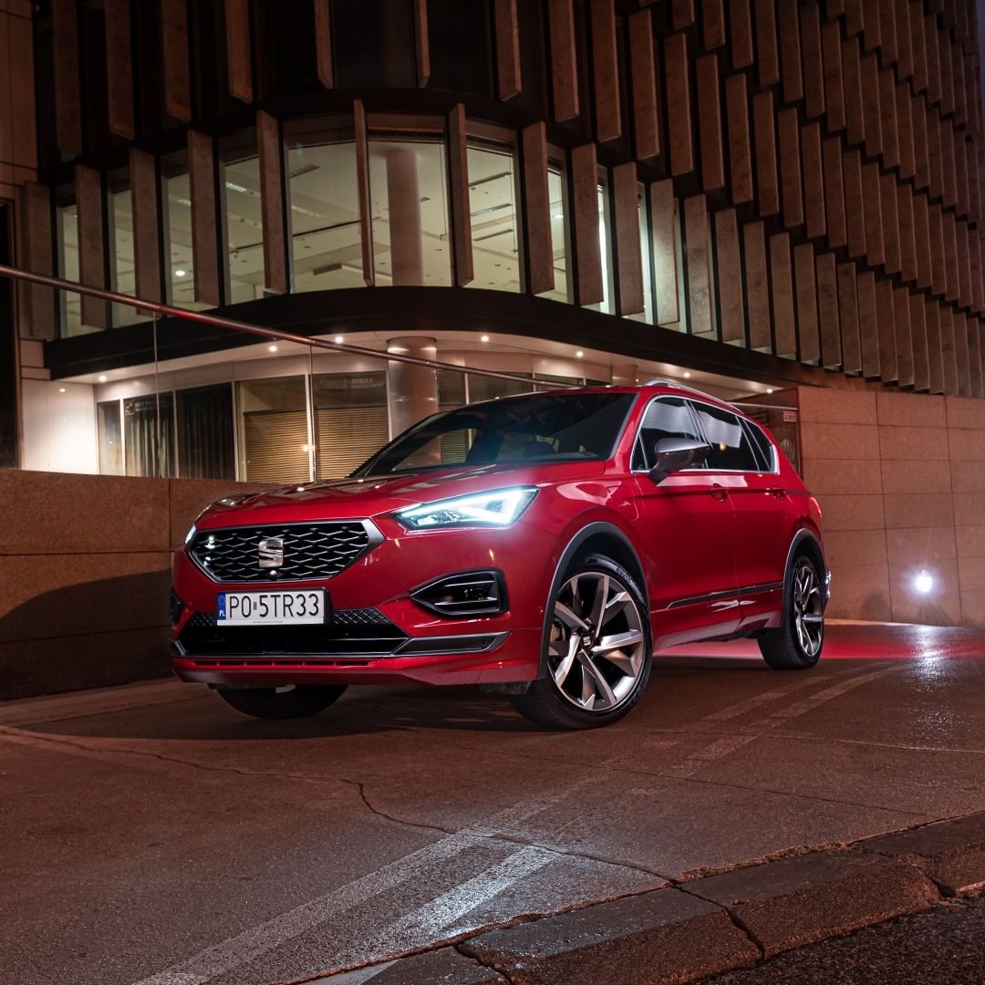 AutomocionT's tweet photo. ¿Amor a primera vista? 😏☺ De eso estamos seguros, y lo importante es que ese amor te cuide siempre como el #SEATtarraco que cuenta con 5 estrellas EuroNCAP y  tecnología de primera https://t.co/1SiJ7uVeg3 

#AutomociónToledo🥇 #SEAT #SUV #Toledo https://t.co/4U3TCEVA2r