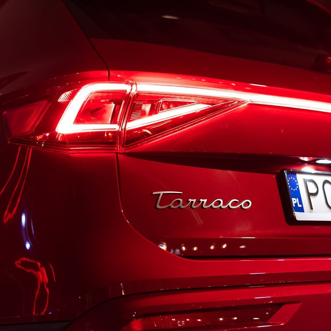 AutomocionT's tweet photo. ¿Amor a primera vista? 😏☺ De eso estamos seguros, y lo importante es que ese amor te cuide siempre como el #SEATtarraco que cuenta con 5 estrellas EuroNCAP y  tecnología de primera https://t.co/1SiJ7uVeg3 

#AutomociónToledo🥇 #SEAT #SUV #Toledo https://t.co/4U3TCEVA2r