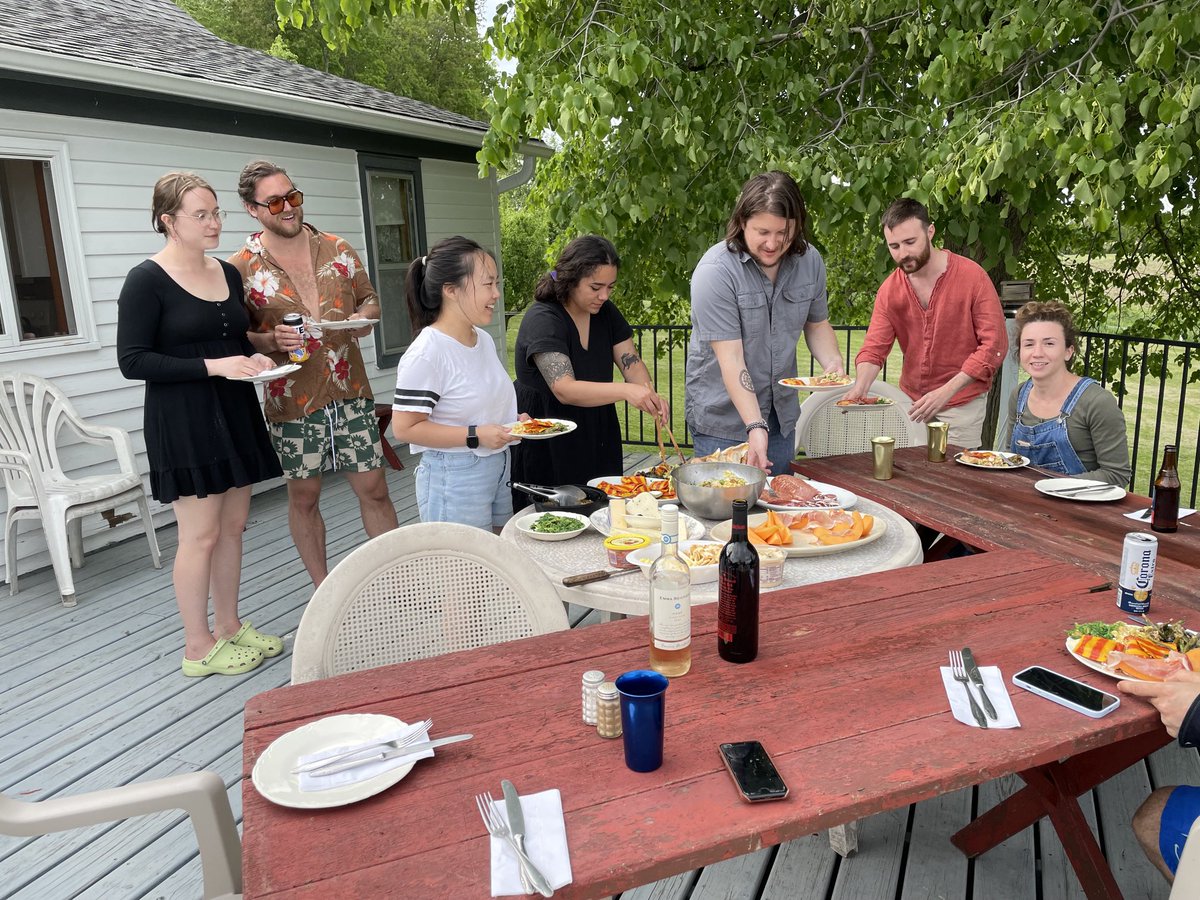 PaulaNiedenthal's tweet photo. Niedenthal Emotions Lab farm day. ⁦@sophiewohltjen⁩ ⁦@FYunZhao⁩ ⁦@EthanGHarrod⁩ ⁦@sparsive⁩ https://t.co/CZygkJESr2