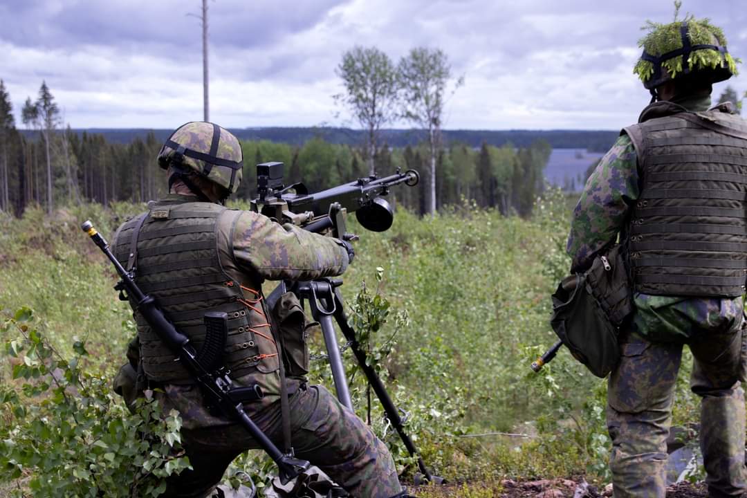 KarjalanPR's tweet photo. IlmatorjuntaryhmÀ 05 torjuntavalmiina REPO 22 -taisteluharjoituksessa. Valmiina tuottamaan tappioita ilmaviholliseen.
#REPO22
#Karjalanprikaati #ilmatorjunta https://t.co/U7yZnQ4sIp