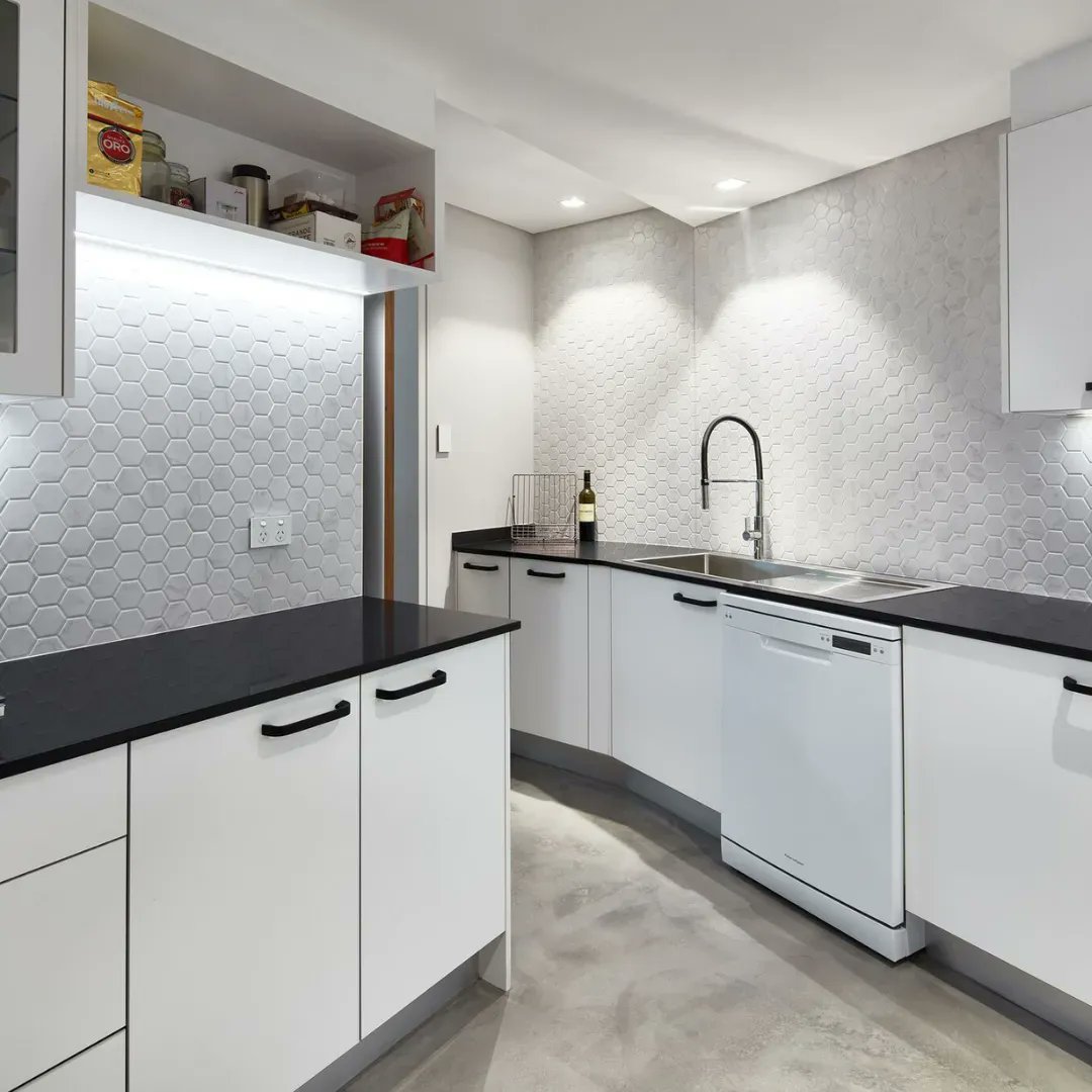 _BDAA_'s tweet photo. Bourne Identity by Collins W Collins
https://t.co/AX4Uv9HDUi
#NationalDesignAwards #JamesCollins #kitchen #masterkitchen #kitchendesign #home #homedesign https://t.co/CWsnrEOfVn