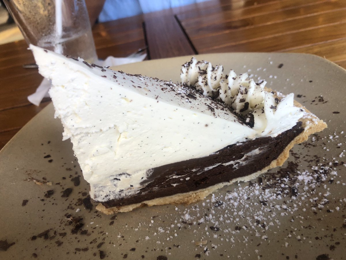 Lithium_Kigen's tweet image. Thank you @trueMaverickJ for taking us out to #monkeypod at #koolina for our 6th year early anniversary lunch. Sorry we couldn’t go on our actual wedding anniversary, but it was a fun date ❤️