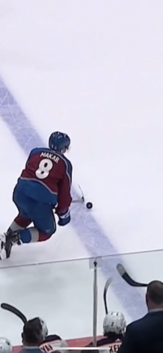 QUESTIONthanorm's tweet photo. @qannon20979797 @TimCPeel20 I agree it was a bad call, but here’s the opposite angle of your picture https://t.co/SE3L2kzaDg