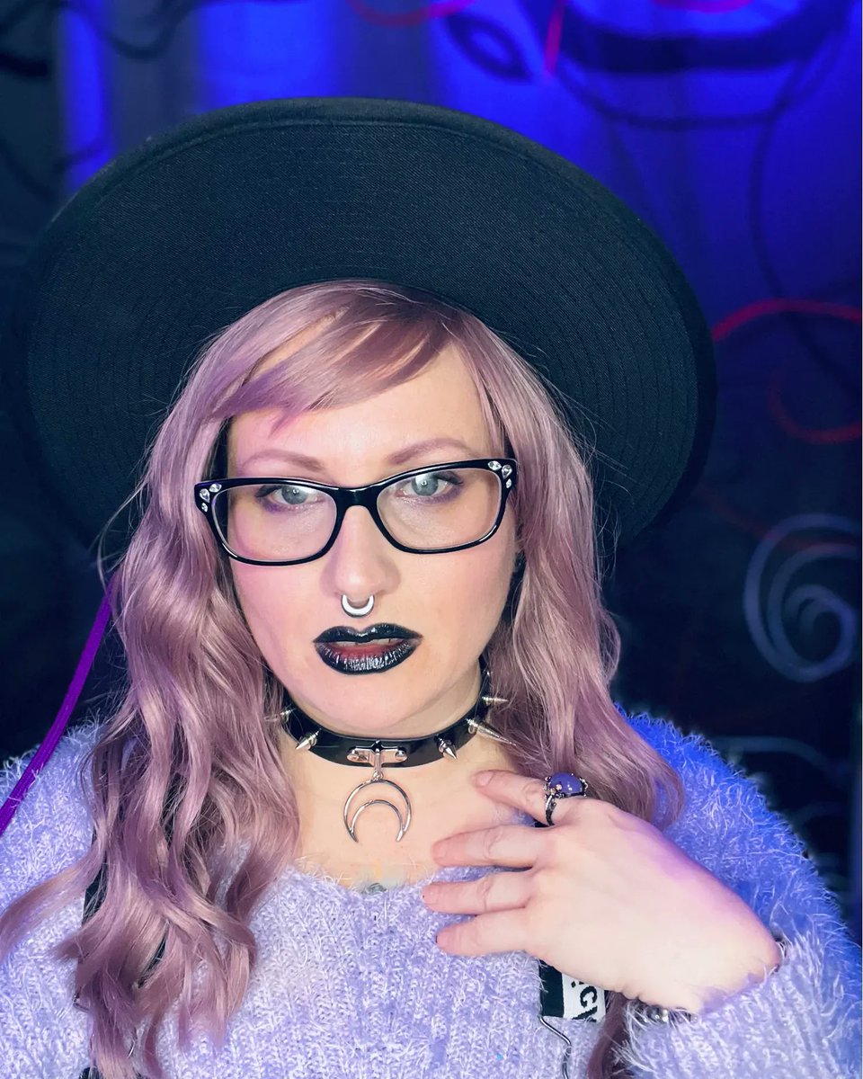 SuperNovaHaze's tweet photo. Love this wig! https://t.co/77OwF0atu2