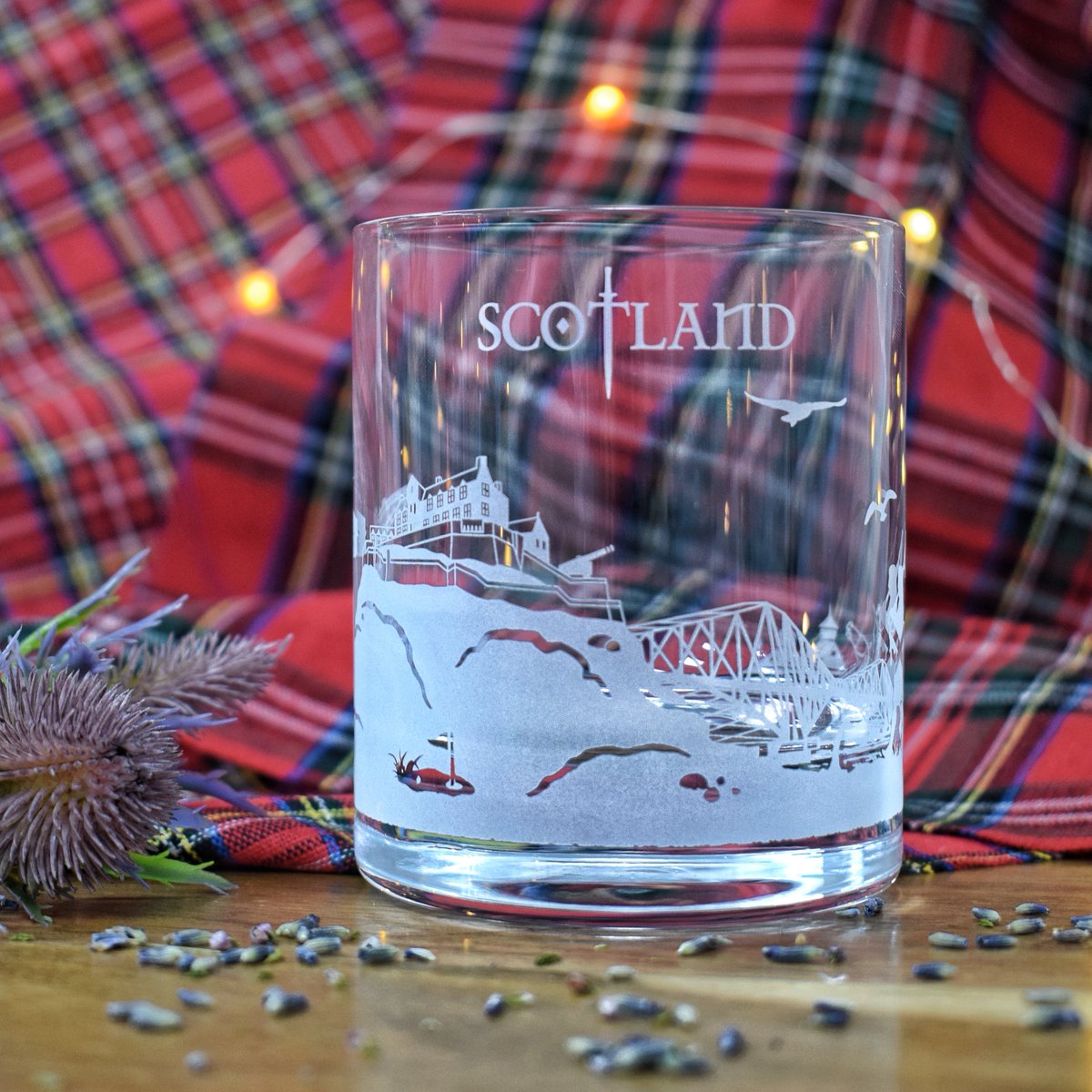 burnscrystal_'s tweet photo. SHIPPING TO THE US IS LIVE! 📮 🌎

For all of those in the USA who want to keep a beautiful little piece of Scottish heritage in their homes, you now can by heading to our Burns Crystal shop (link in bio) 🛍 💜

#burnscrystal #scottishgifts #scotlandgift #whiskyglass https://t.co/wM0ujsvWAb