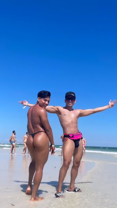 Watch ERICKITO BUBBLE 🍑's leaked NSFW photo on TwXstars