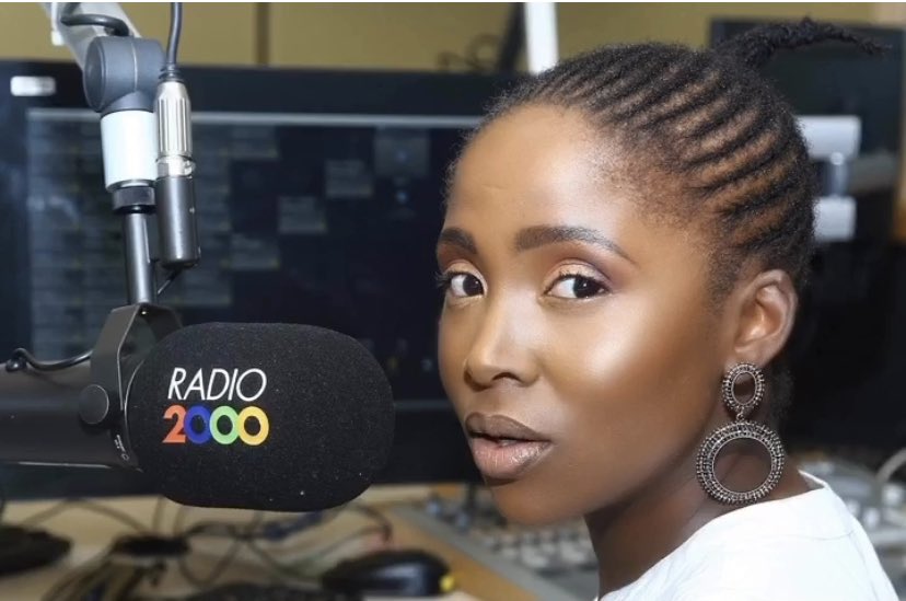 Radio2000_ZA's tweet photo. Welcome to #RhythmAtDawn
With Noma Essence @mmatshekomosito
4am-6amπΆ
Enjoy the #NativeSounds after 5am with a visit to the island of Madagascarπ²π¬
____________________________
97.2-100FM |Nationwide
Channel 812 |Dstv
https://t.co/aQT7HfeI2i https://t.co/vplT6QDoD1