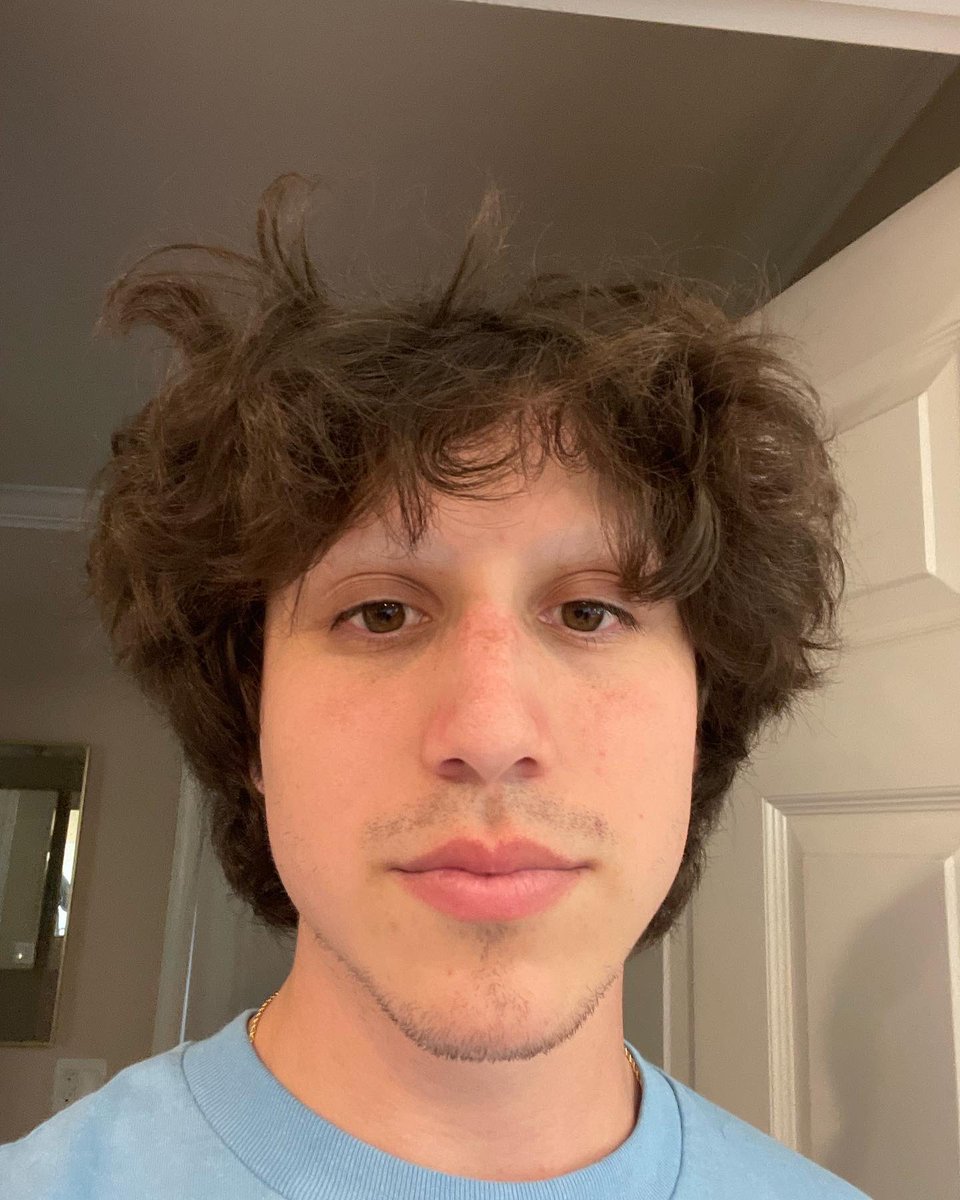 Kermeq's tweet photo. shaved my eyebrows. check out new video to see why https://t.co/06ZAuHQ3j7