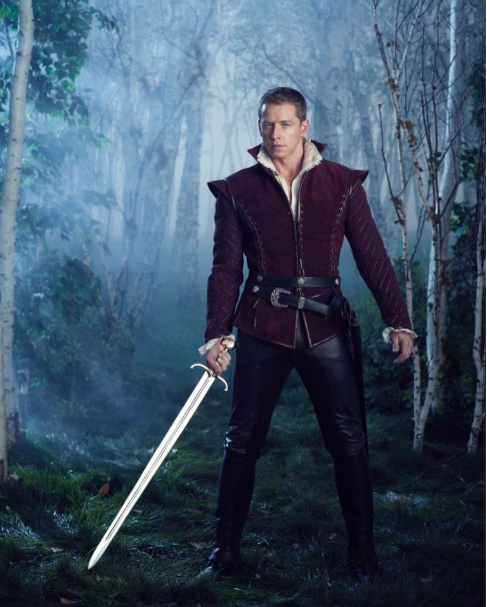 Peacheschan's tweet photo. Well I have to take other break from cosplaying as my favorite character and it’s not because iam nervous. Because some people think that you are not fit, gender and color play the character. I promise that I will come back cosplaying this character even better.   #ouatcosplay https://t.co/MCArxYdDw3