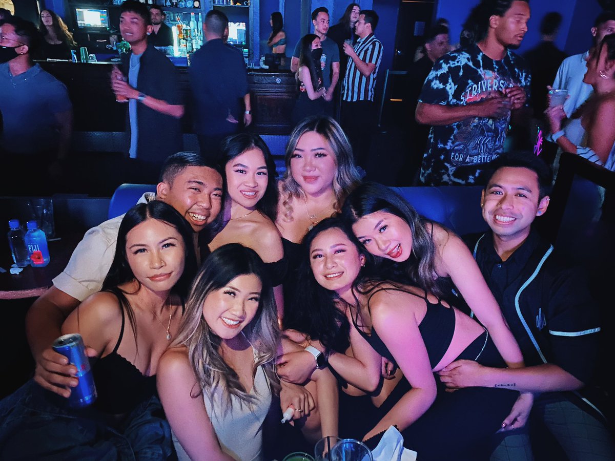 kingcarlsjr's tweet image. Celebration Weekend🎓🤍🍾🎉 #SJSUGRAD #CONGRATSGF