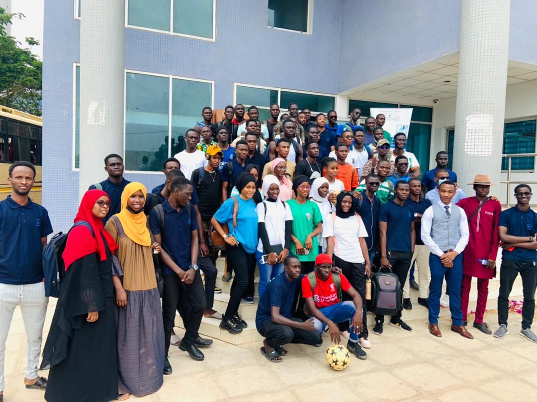 AesEnsae's tweet photo. L'Amicale des Élèves et Stagiaires de l'ENSAE a eu l'honneur d'accueillir Samedi dernier les élèves de l'ISFAR Bambey dans le cadre d'une rencontre visant à nouer des liens intarissables entre les deux écoles.
#ensae
#isfar https://t.co/vNzu1d9QuL