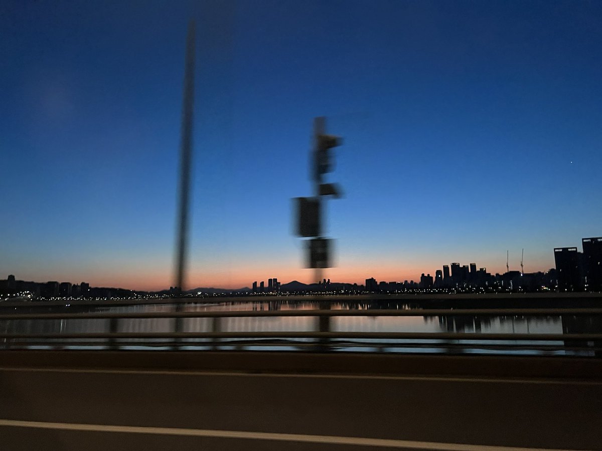 mabooniki's tweet photo. 너무예뿌다 사진 잘찍었네🤍🤍🤍🤍🤍🤍 https://t.co/XtyZolzfpu