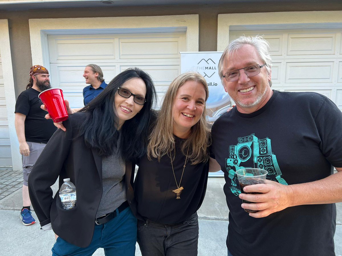 Making the most of Cali weather at the <a href="/XRWomenGlobal/">XR Women</a> and <a href="/MetaVRse/">METAVRSE</a> pre #awe party! 

<a href="/robinmoulder/">robinmoulder 🔜 Infinity Festival</a> <a href="/Skuirrel/">Elina Ollila</a> <a href="/schussler/">Terry xR. Schussler 🔜 IFA 2025</a>