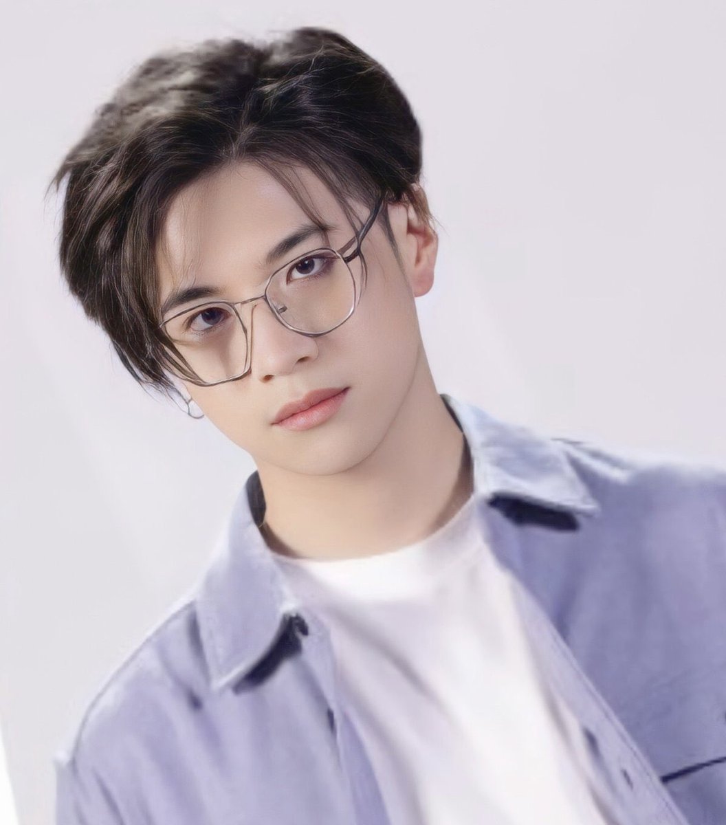 KingpetchMP51's tweet image. ขอบคุณทีวีธันเดอร์ ขอบคุณผู้ใหญ่ทุกท่านที่ให้โอกาสแปลน รัฐวิทย์ รับรองน้องจะไม่ทำให้ทุกคนผิดหวังแน่นอนค่ะ #บวงสรวงJunkMail