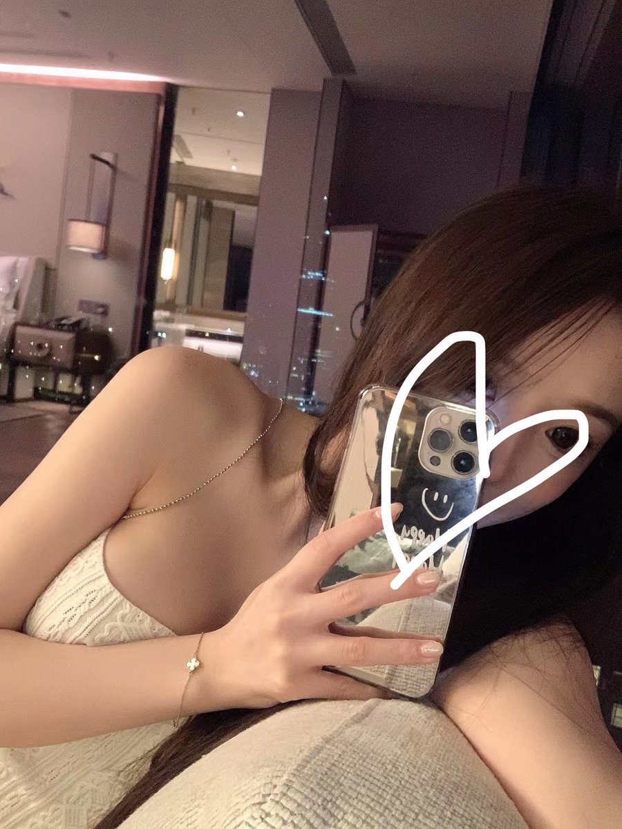 xiaip2's tweet photo. #深圳 深圳一起六一？讲真！点赞抽一个帅哥 https://t.co/bKCkPHor5q