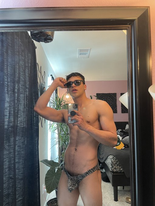 I should wear these to a pool party lol https://t.co/UgJ4vvhSWE
