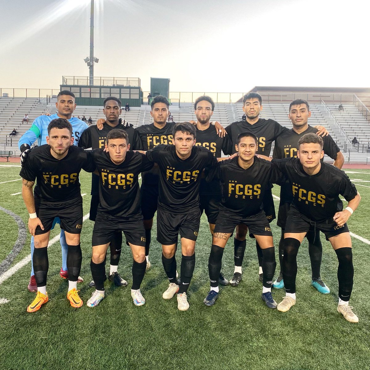1’ | SHOW TIME! 💥
#WeAreTheForce #usl2