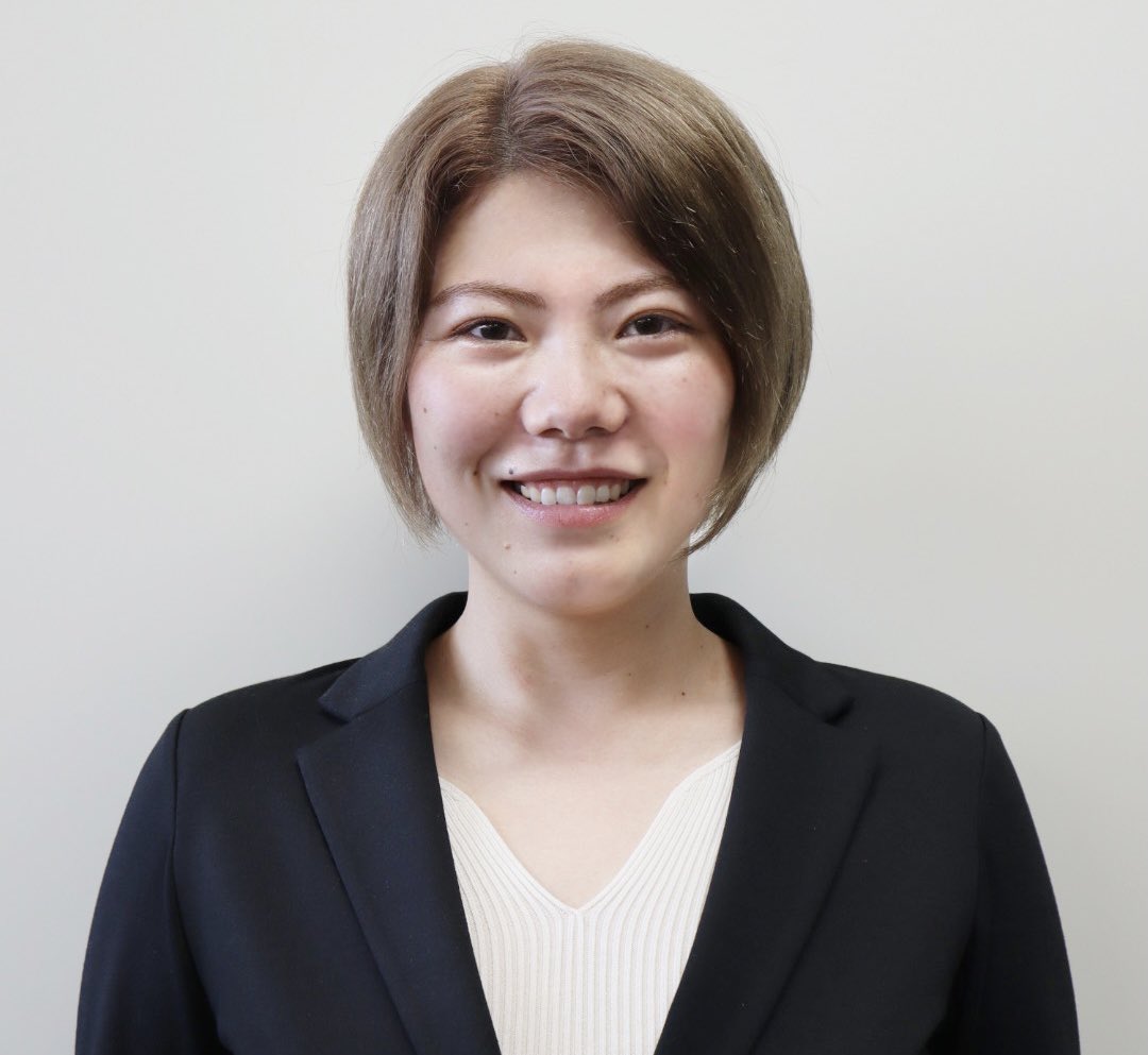 AIRYBEES_DENSO's tweet photo. 【新スタッフ入団のお知らせ】

この度、6月1日付で3名の新スタッフ入団が決定致しましたので、お知らせいたします。

監督：辻 健志
マネージャー：大辻ゆう
広報：吉田美貴

HP▼
https://t.co/OlsIktll5u

#エアリービーズ #バレーボール https://t.co/DPhmpx58r6