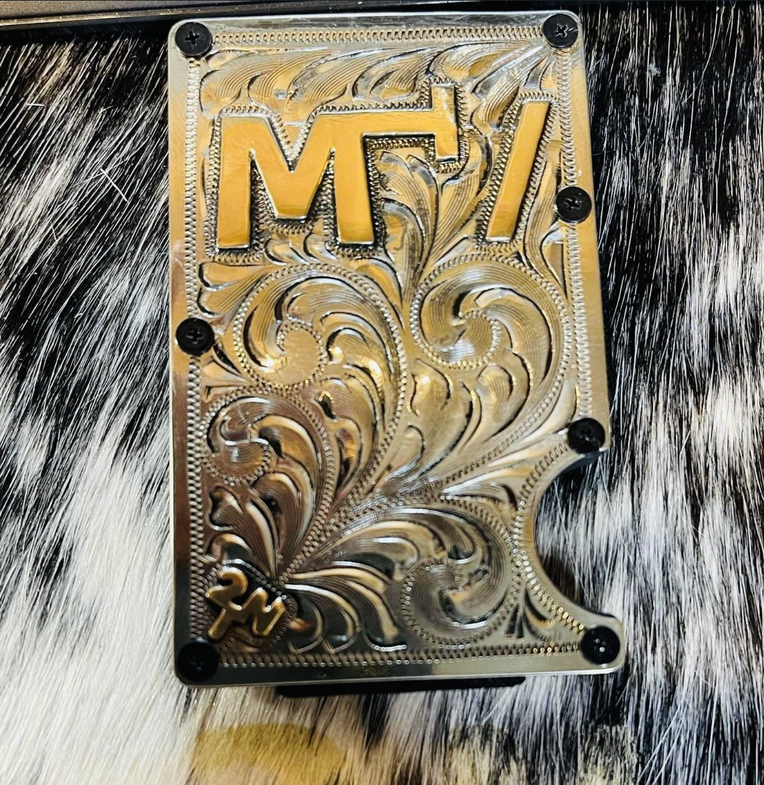 If your looking for that perfect Father's day gift be sure to send me a message and i can get you taken care of. #2tnawards