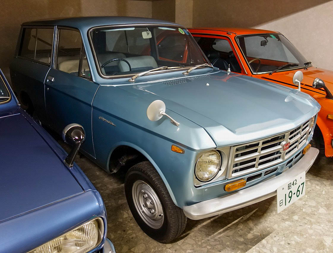 clarez_ch's tweet photo. 続いてのクルマは、
「ホンダ ライトバン LM800」!
1967年製!
#ホンダ #ライトバン #車好きな人と繋がりたい #車好き #おはようVtubar #こんにちはVtuber #classiccar #クラシックカー #Honda #LM800 #lightvan https://t.co/3clqtHYJuS