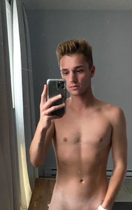 like and comment on my most recent instagram pic and I&rsquo;ll send you the full picture 😈⬇️⬇️⬇️⬇️⬇️⬇️⬇️⬇️⬇️ https://t<a href="/tag/newprofilepic"class="tags"><span>#newprofilepic</span></a>