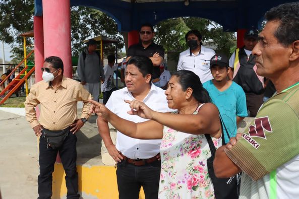 DIÁLOGOS POSITIVOS !
Las acciones a realizar necesitan: 
Socializarse 
Planificarse 
Por eso la opinión de cada personal es importante, así lo hicimos hoy con un grupo de servidores turísticos y con moradores de Bellavista sector 3
Cuenten conmigo Siempre ❤
#GobiernoDelEncuentro