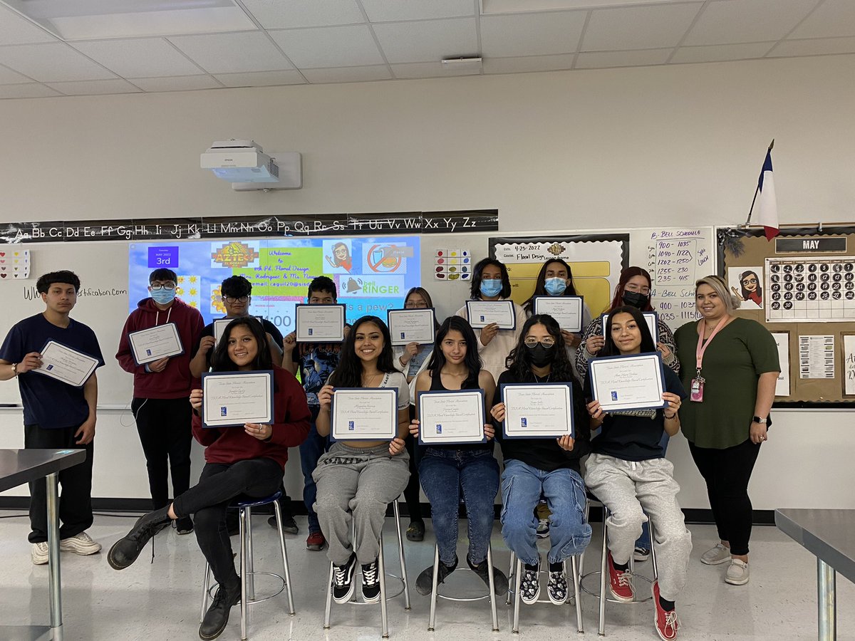 caguil20's tweet photo. Congratulations to all my students on achieving their TSFA-Texas State Floral Association Certifications. Well Done!!! Ms. Navarro, I couldn’t have done it with you. 🥰💕💐👍@EDAztecs_HS @nsallis_EDHS @Counselors_EDHS https://t.co/cBdFN4N2Zf