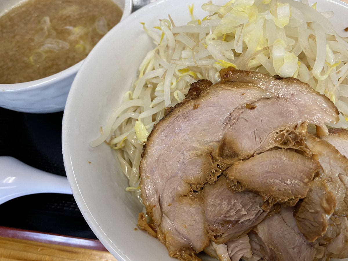 ramen_akanuma's tweet photo. 限定
「つけ麺」販売中です✨

期間中、このツイをリツイートで‼️
「魚粉」or「海苔」(2枚)を無料サービスさせていただきます🐟
※つけ麺をご注文の方のみ※

(食券を渡す際、リツイートした画面を提示してください。)

期間内何度でもご利用いただけます。
よろしくお願いします🍜 https://t.co/qtntELEyNm