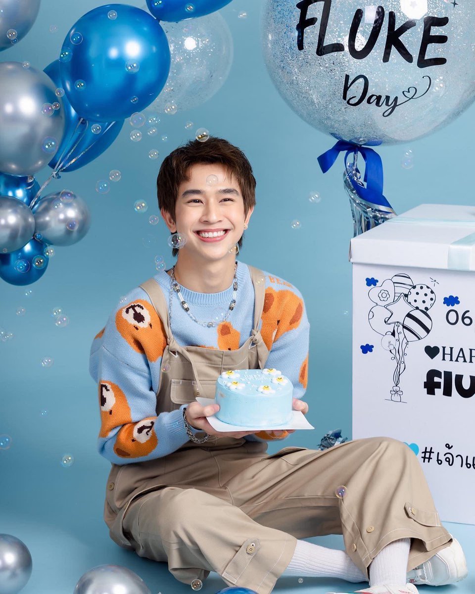 myanmar_fluke's tweet photo. Fluke IG Update
Cap ; Happiest birthday to me! 🎂

26 ႏွစ္လို႔ဘယ္သူကယံုမွာလဲ 🥺

🔗 : https://t.co/h6aBijg05S
#26thHBDFlukeNatouch
#เจ้าแก้มก้อน
#fluke_natouch https://t.co/kcheb8W5vT