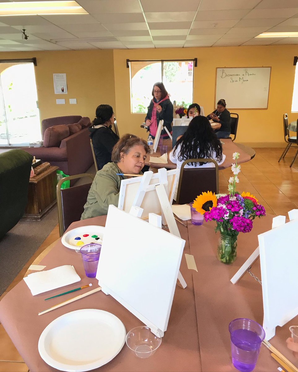 WBF_Global's tweet photo. Out last day of the retreat was a real blessing! We started with our Prophetic Art class, where we expressed the heart of God for each Deaf women attending. We are very thankful to be able to have done this retreat for Deaf women. #godisgood #wbglobal #deafretreat  🌸🇲🇽🌻🤟🏽 https://t.co/vvQvbTnwL8