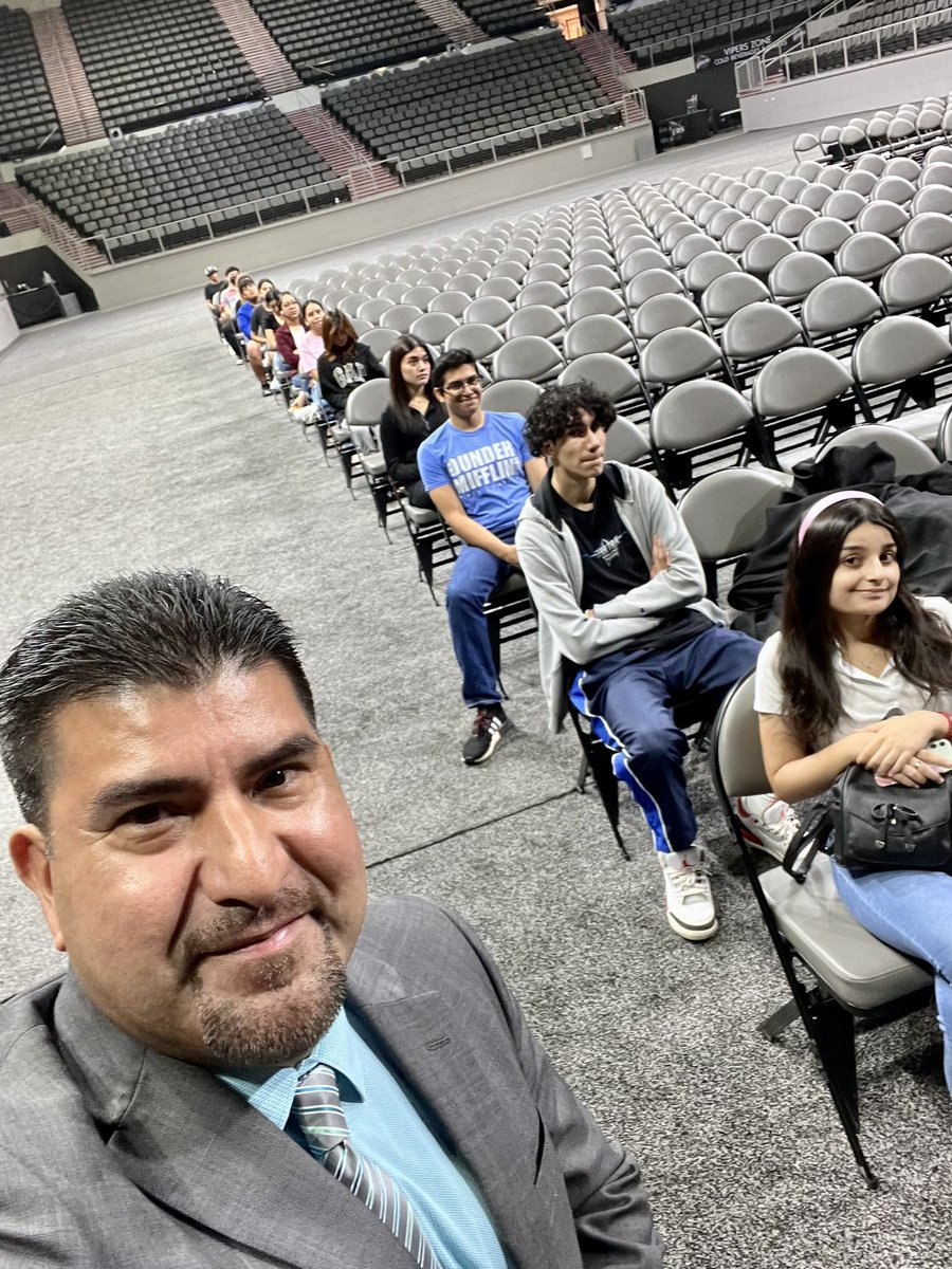 MrFDelgado's tweet photo. Graduation run through at the Arena. https://t.co/ZAWfo3XZcY