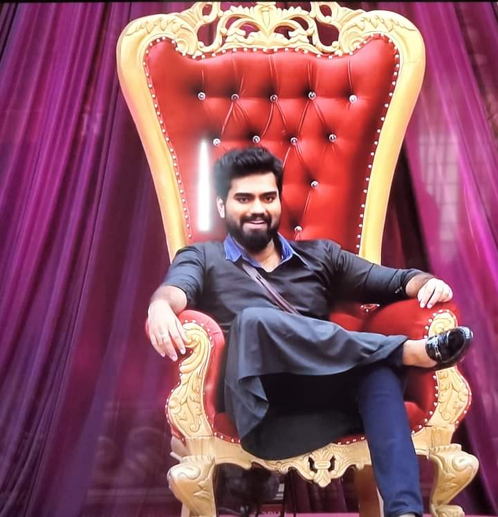 KeralaBxOffce's tweet photo. Really I Was Shocked After Seen His Biggest Fans Following In #BiggBossMalayalamseason4 🙏

#DrRobin https://t.co/AClz8Hm1K4