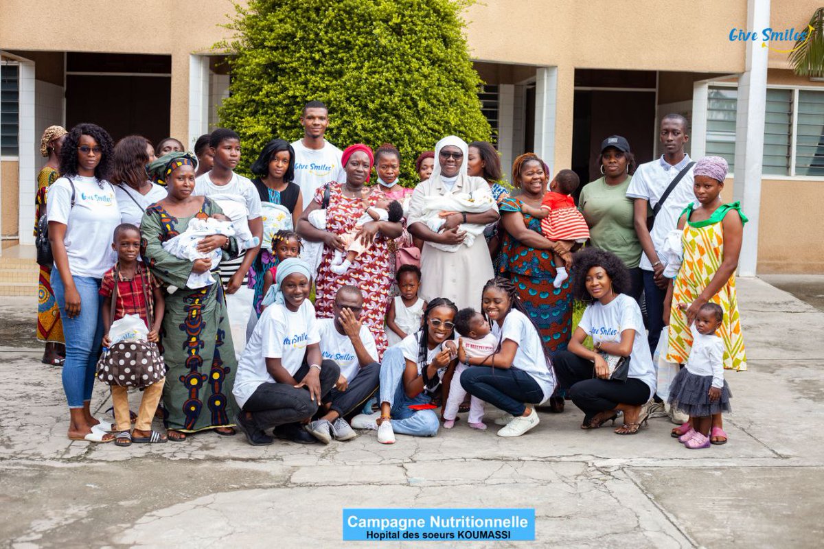 Esther1Kone's tweet photo. Campagne nutritionnelle un 07 Mai à Koumassi 💙🤍
L'histoire retiendra que j'ai un nouveau bébé à chaque campagne nutritionnelle de Give Smiles 😅.
Juin pour de nouvelles aventures et de nouveaux grands sourires. 😍✌️
#welcome_june https://t.co/CwOHyVqm6i