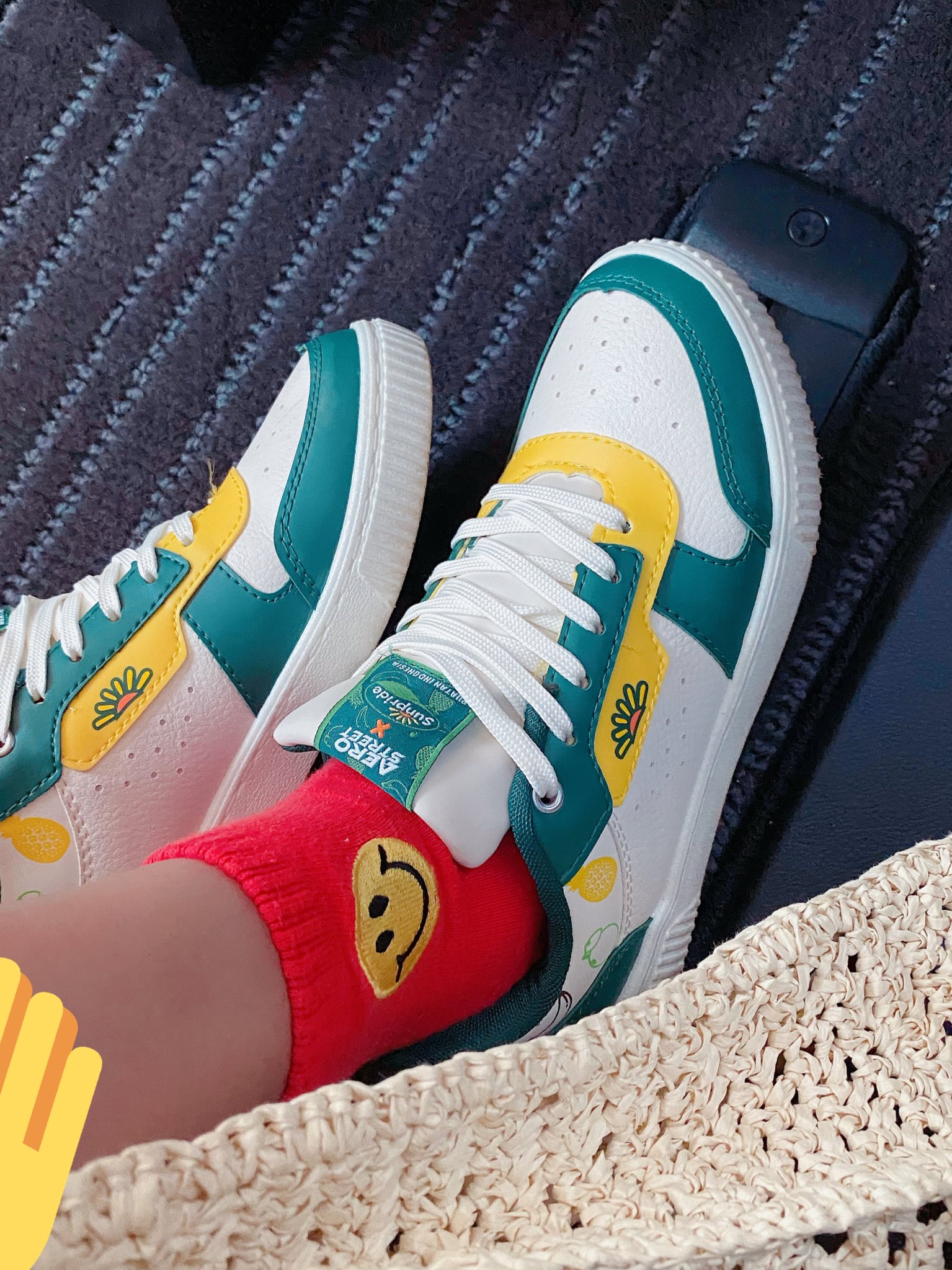 kimunyu🍛きむ on Twitter "i took a picture of my sneakers to show you