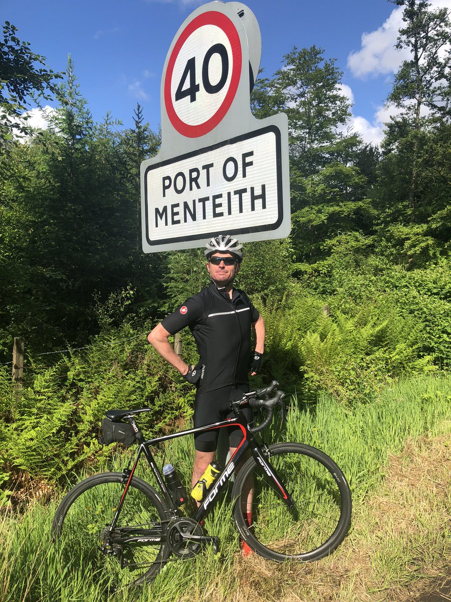 4manLEJOG tweet media