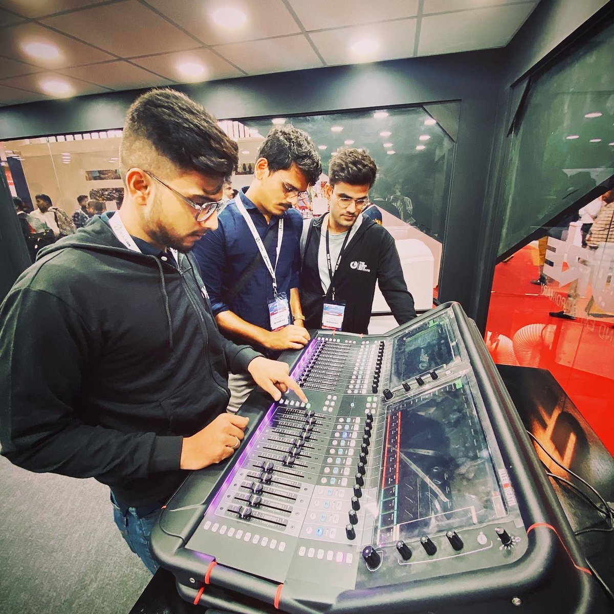 TAG_Mumbai's tweet photo. #studentsatpalmexpo

Tag institute’s students exploring the cutting edge of audio technology and equipment being presented at @ palm expo 2022

Our students have a lot more hands on approach and experience than any other students in the country. https://t.co/S4sAYiUVvt
