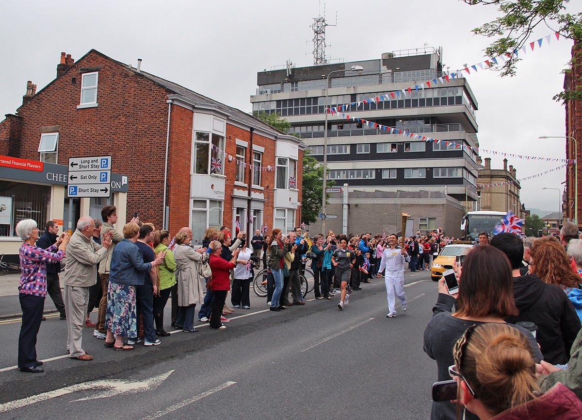 NowtbutaLad's tweet photo. On this day in 2012 the Olympic Torch was in #Lancashire (pictured in #Chorley). @inChorley @HistoryofLancs @LancashirePics @LancashireAlc @ChorleyCouncil @LindsayHoyle_MP @FORLancashire https://t.co/7uT8MALQEH