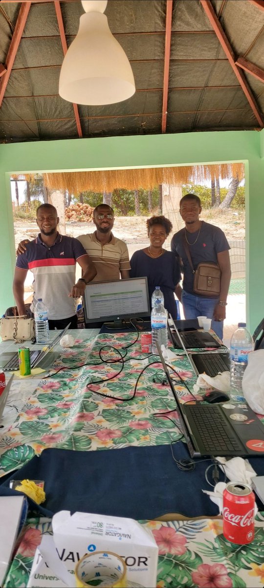 JoseFaliJau's tweet photo. #Team @BigTechgw #Workshop #IT #Newapp #INUNDE #GW 🇬🇼🇬🇼🇬🇼🇬🇼 🚀🚀🚀 💪💪 💻💻💻🙏🏾🙏🏾🙏🏾 https://t.co/80buf10TEu