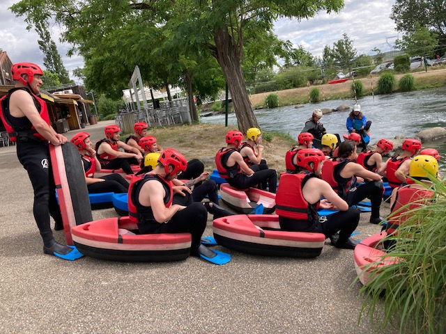 AymardLp's tweet photo. Tous les élèves de Terminale se sont rendus le 24 mai à la base de loisirs de Saint-Pierre de Bœuf, sortie organisée par Mme Jacquemond. Au programme: hydrospeed, canoë, une belle journée pour tous! https://t.co/YV7sPOUfBf