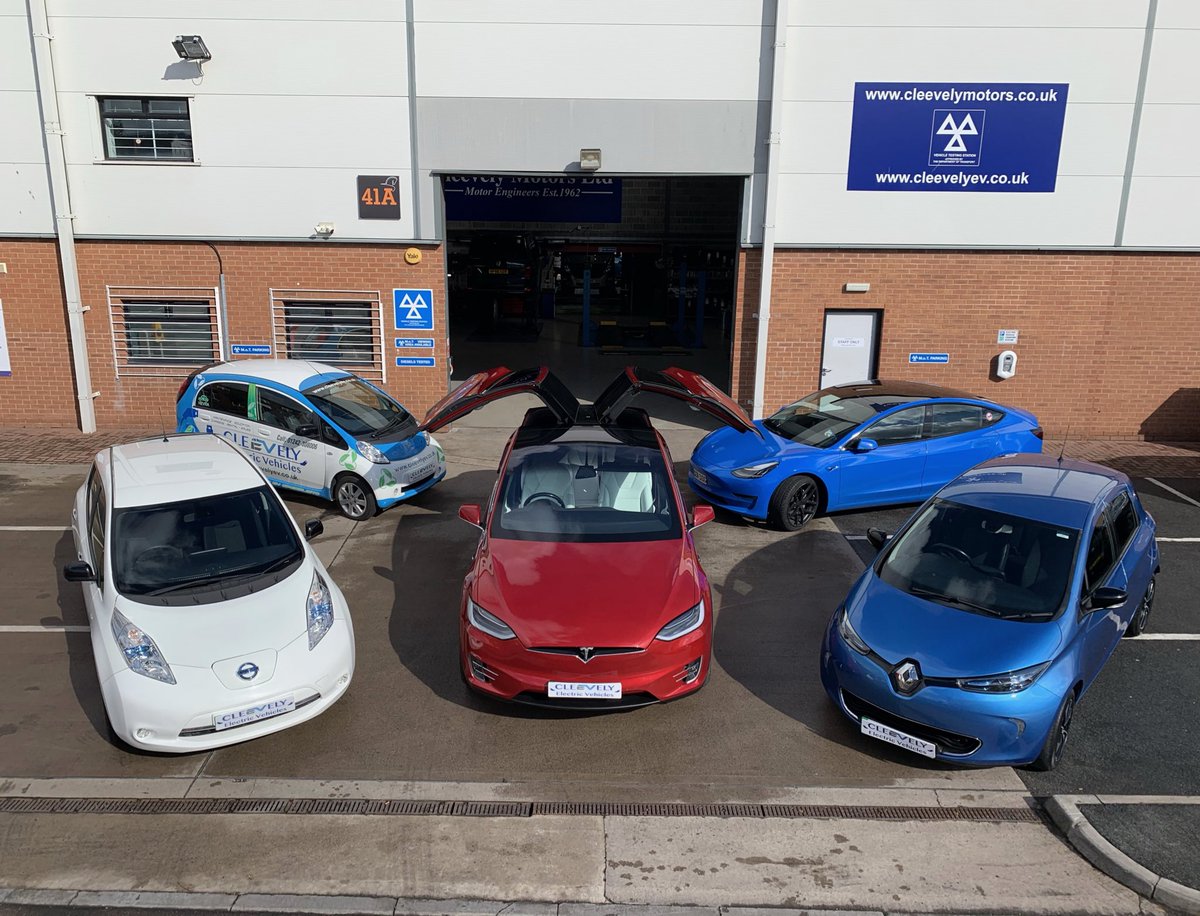 Feeling Jubilant for the long Jubilee weekend. Embracing the red, white and blue in #EVformation #JubileeCelebration #ElectricVehicles #EVsales #EVrepairs #TheIndependentEVspecialists