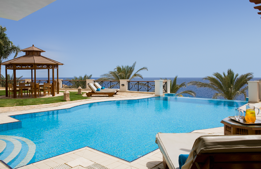 movenpicksharm's tweet photo. Take a dive into privacy and book one of our villas 😎🍹🏖
#MovenpickMoments #movenpick #resort #relax #private #villas #pooltime #poolparty #summertime #vacation #sharmelsheikh #Egypt #freshair #calm #nature #beatifulday @All https://t.co/q8ps3YJjrV