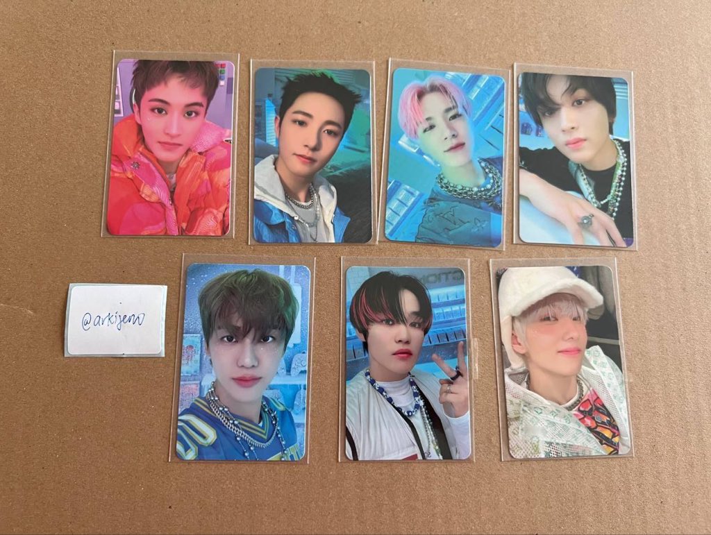 wts/lfb #arkijenosale 

nct dream glitch mode lucky draw r1 &amp; r2 - ₱1300 each (with sealed photobook)

☁️ jisung, mark, renjun, chenle SET
☁️ jeno, jaemin, haechan SET

— can also do ot7 sets
— 1 week reservation
— mod: flash, jnt, &amp; ggx

dm if interested! more terms below👇