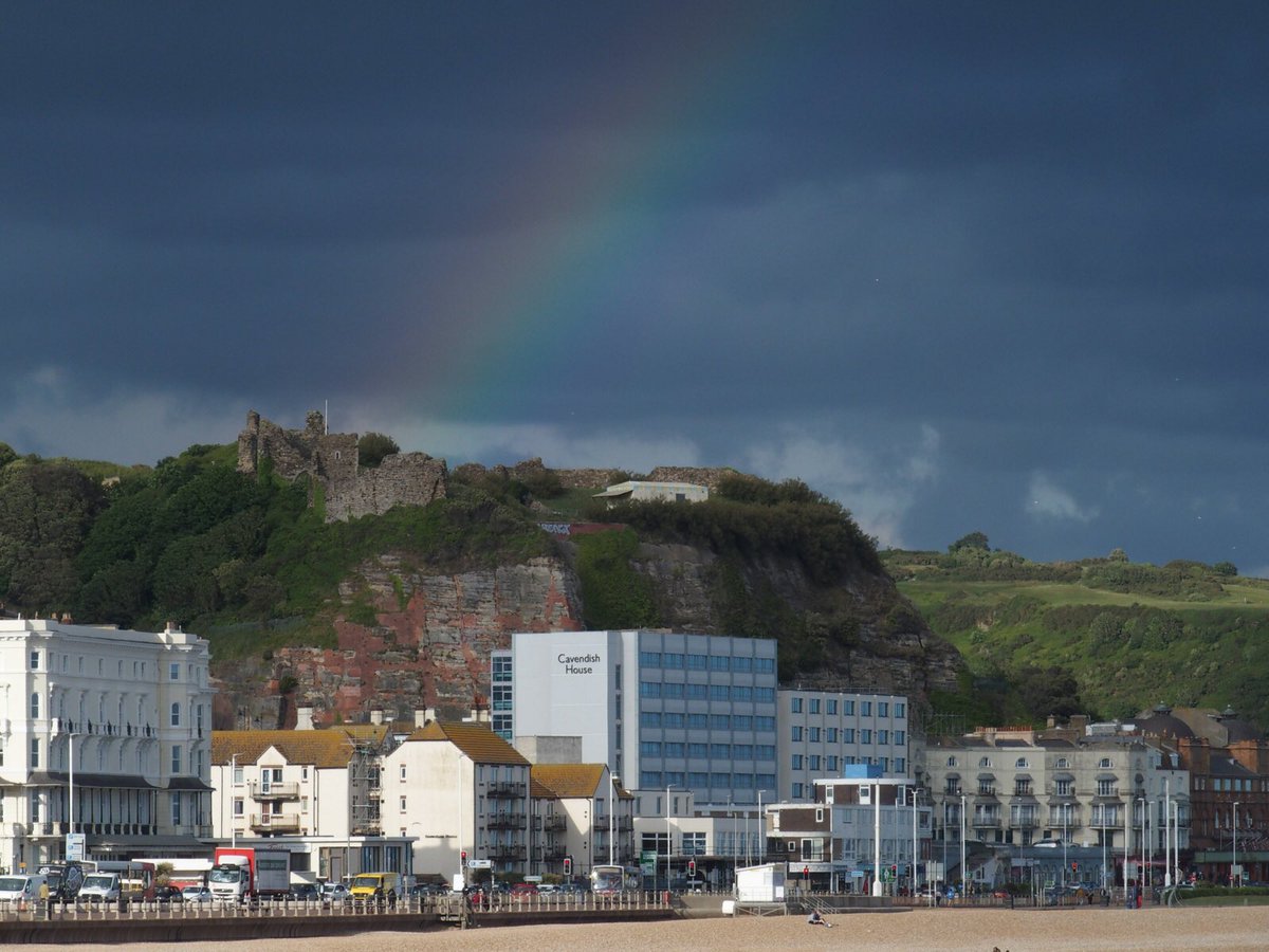 Charles Bowley tweet media