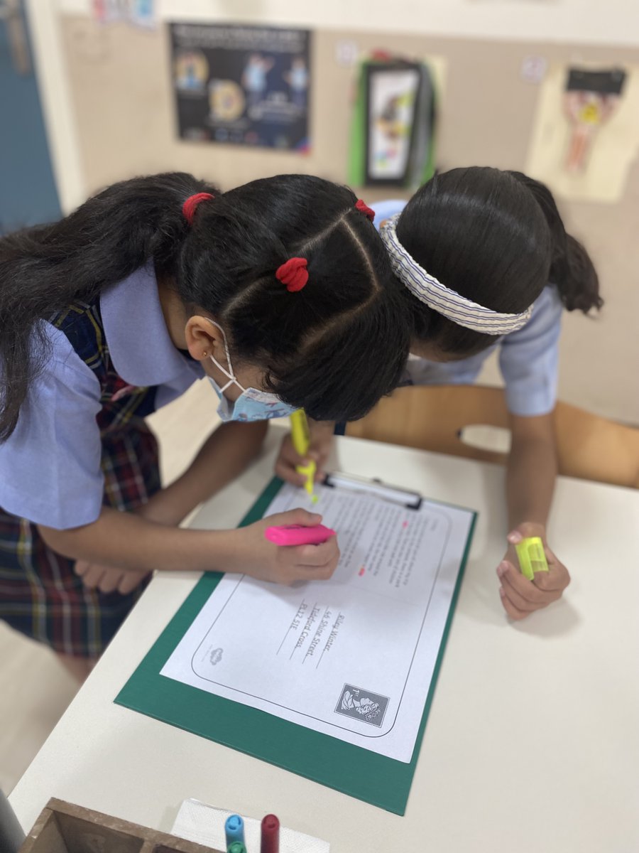 AIS_Grade2's tweet photo. Grade 2B went on a phonics hunt today! #AISPrimarySch #AISGrade2 https://t.co/iiocWbQD9A