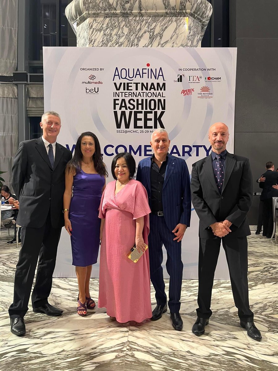 ITAHochiminh's tweet photo. Welcome Party for the Opening of the Vietnam International Fashion Week hosted by Consulate General of Italy in HCMC
#AVIFW Opening Ceremony and the following days went well with the excellent shows, including iconic #Italian brands 🇮🇹 such as @_camicissima_ 👏
#refashion https://t.co/FKksbbq4MH